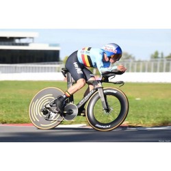 Evenepoel décroche un quatrième titre mondial consécutif du contre-la-montre Evenepoel décroche un quatrième titre mondial consécutif du contre-la-montre